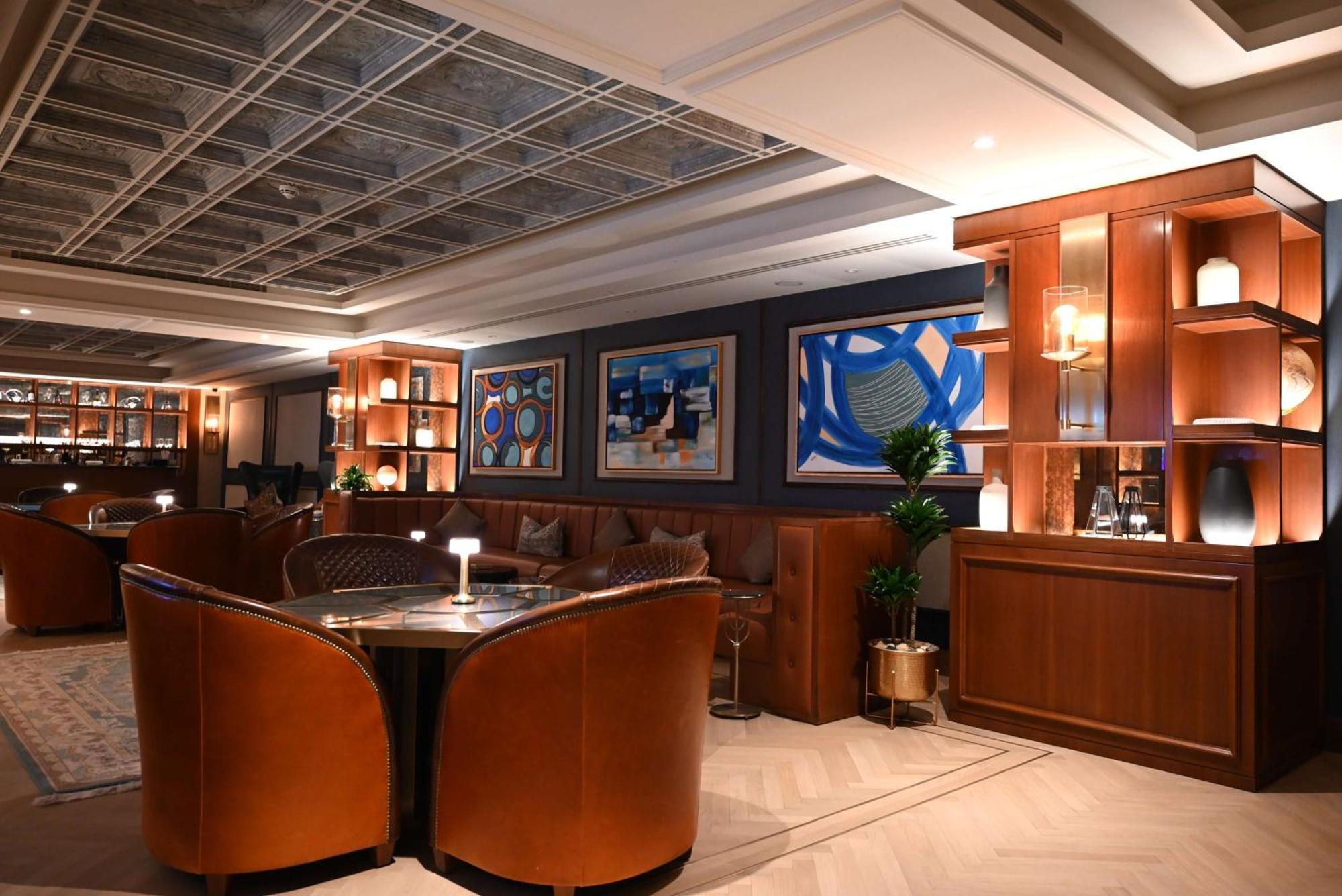 Mansard Riyadh, A Radisson Collection Hotel Riade Exterior foto The interior of the lounge