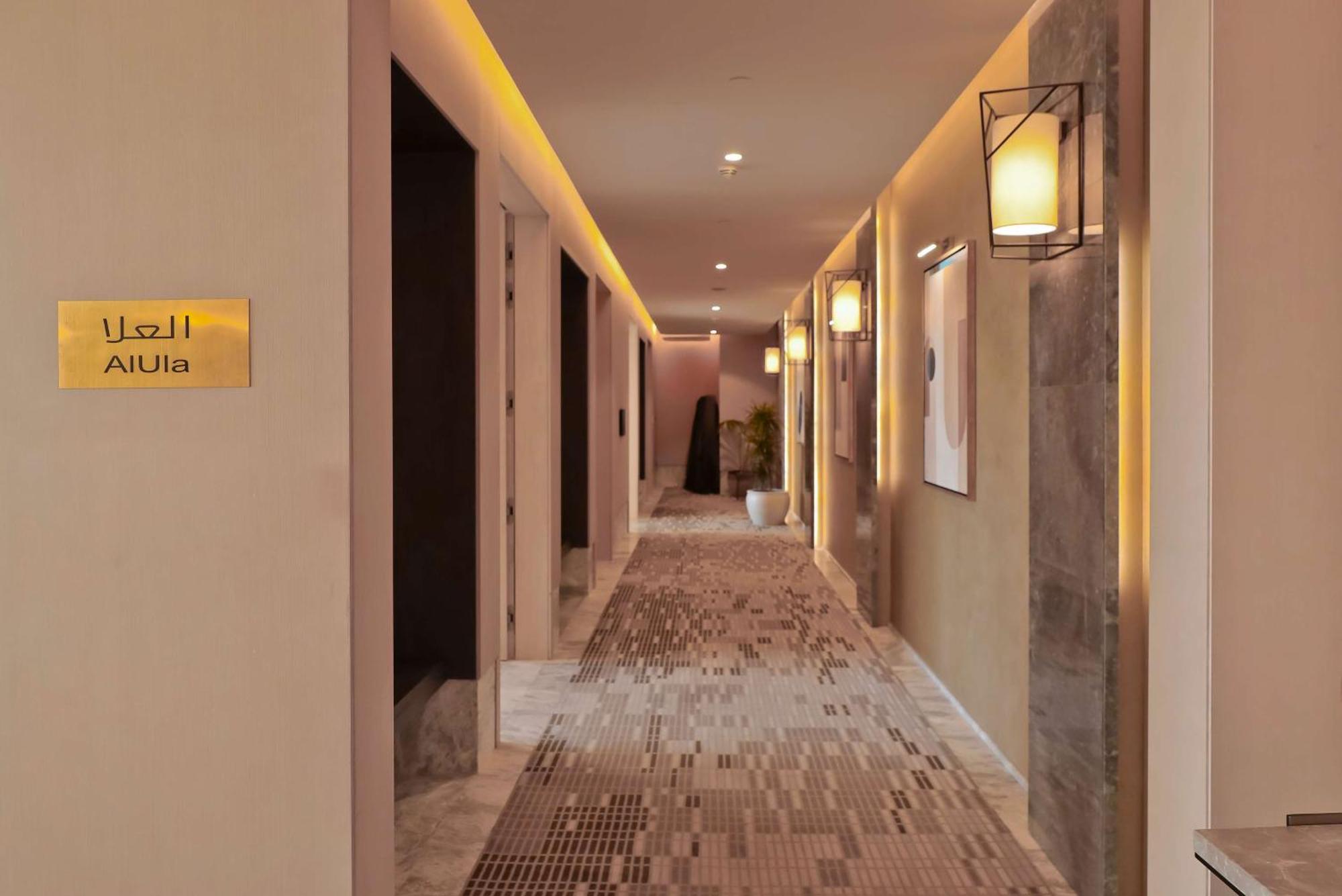 Mansard Riyadh, A Radisson Collection Hotel Riade Exterior foto A corridor in the hotel