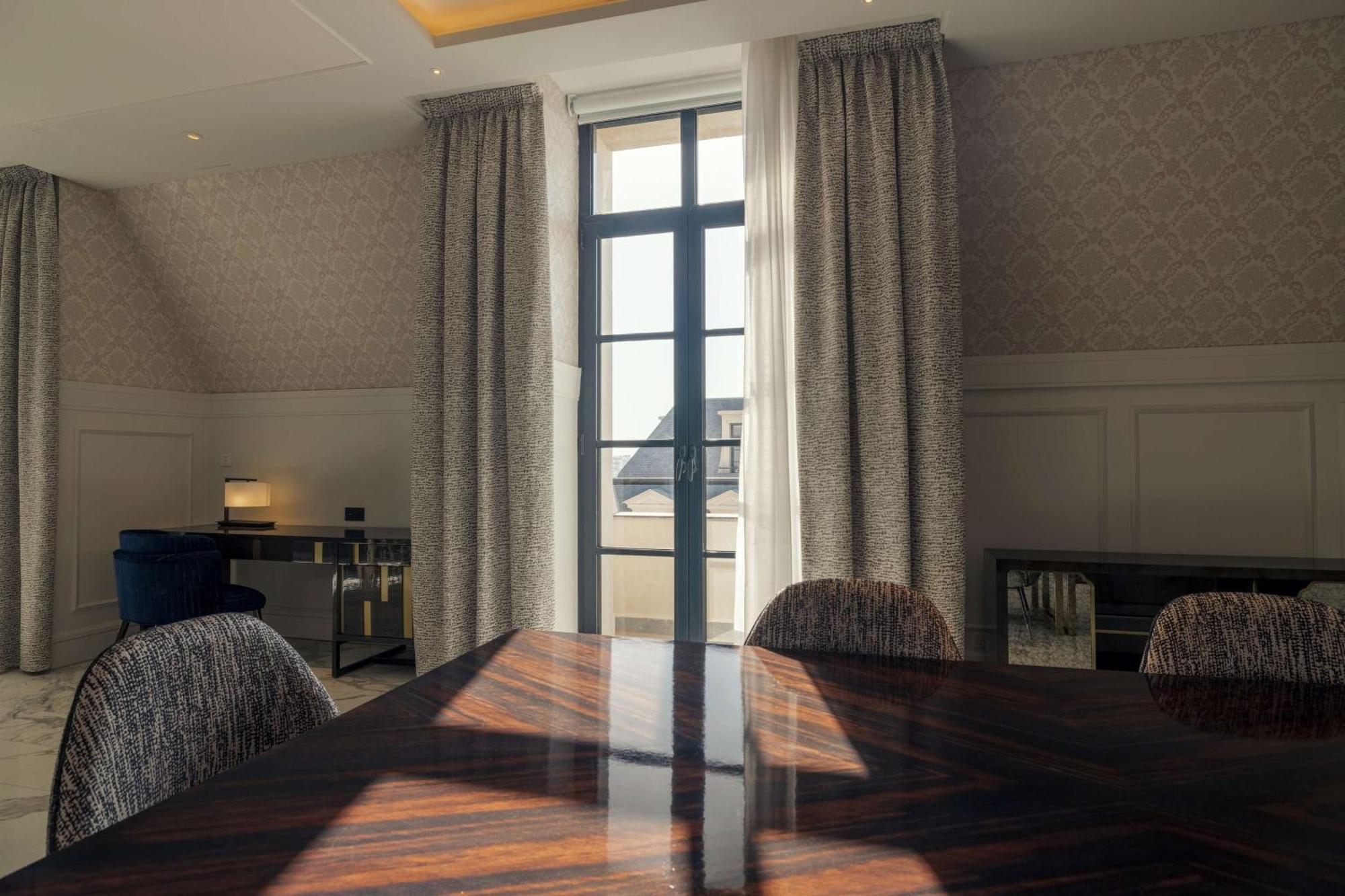Mansard Riyadh, A Radisson Collection Hotel Riade Exterior foto A room at the hotel
