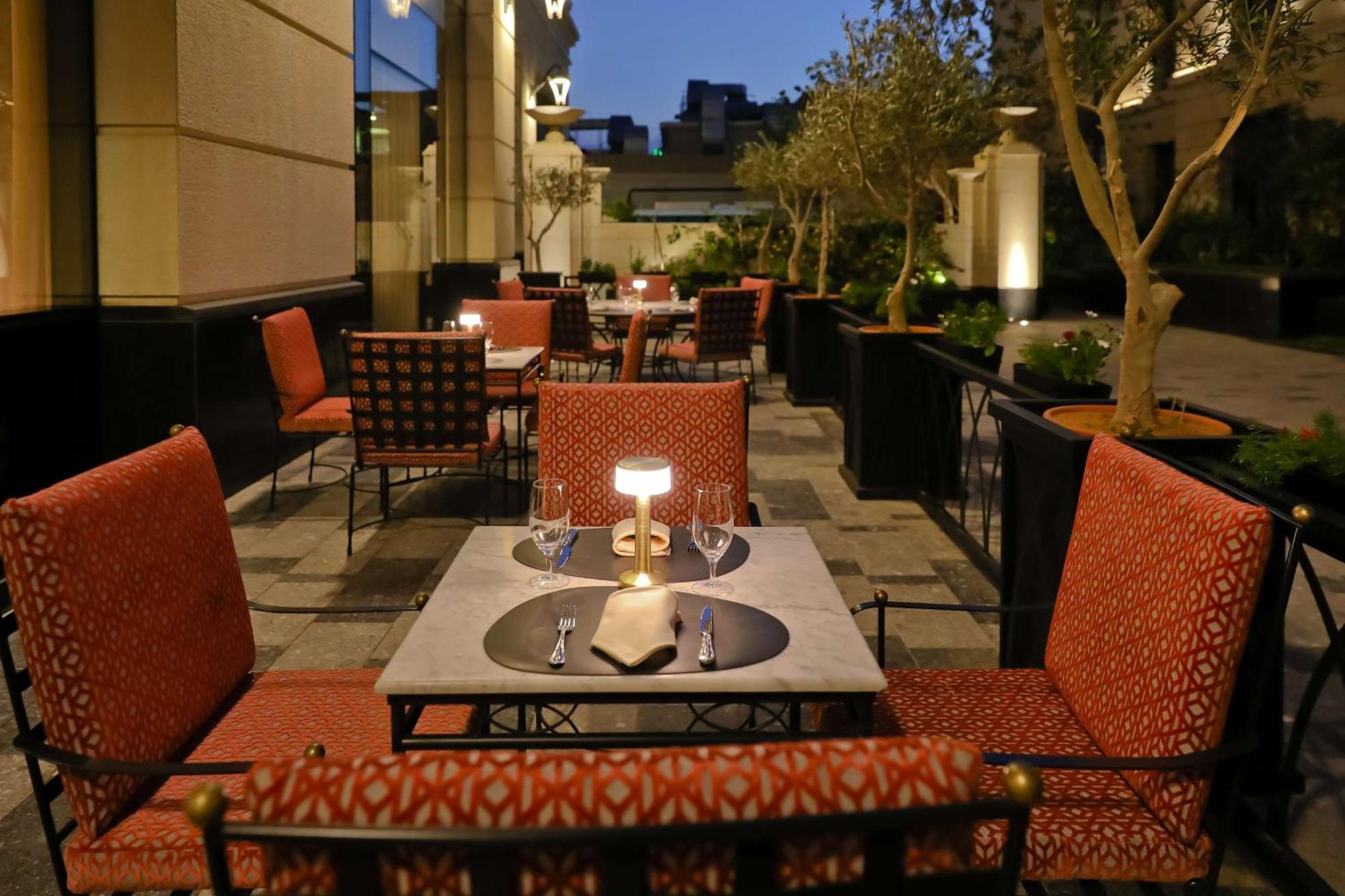 Mansard Riyadh, A Radisson Collection Hotel Riade Exterior foto The Westin Cairo
