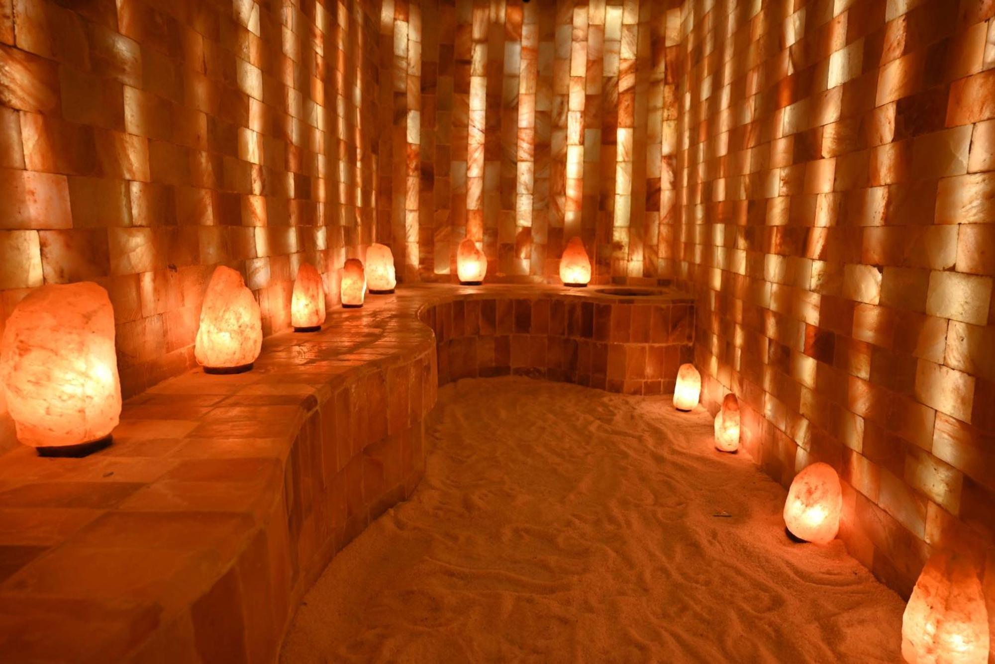 Mansard Riyadh, A Radisson Collection Hotel Riade Exterior foto Himalayan salt cave