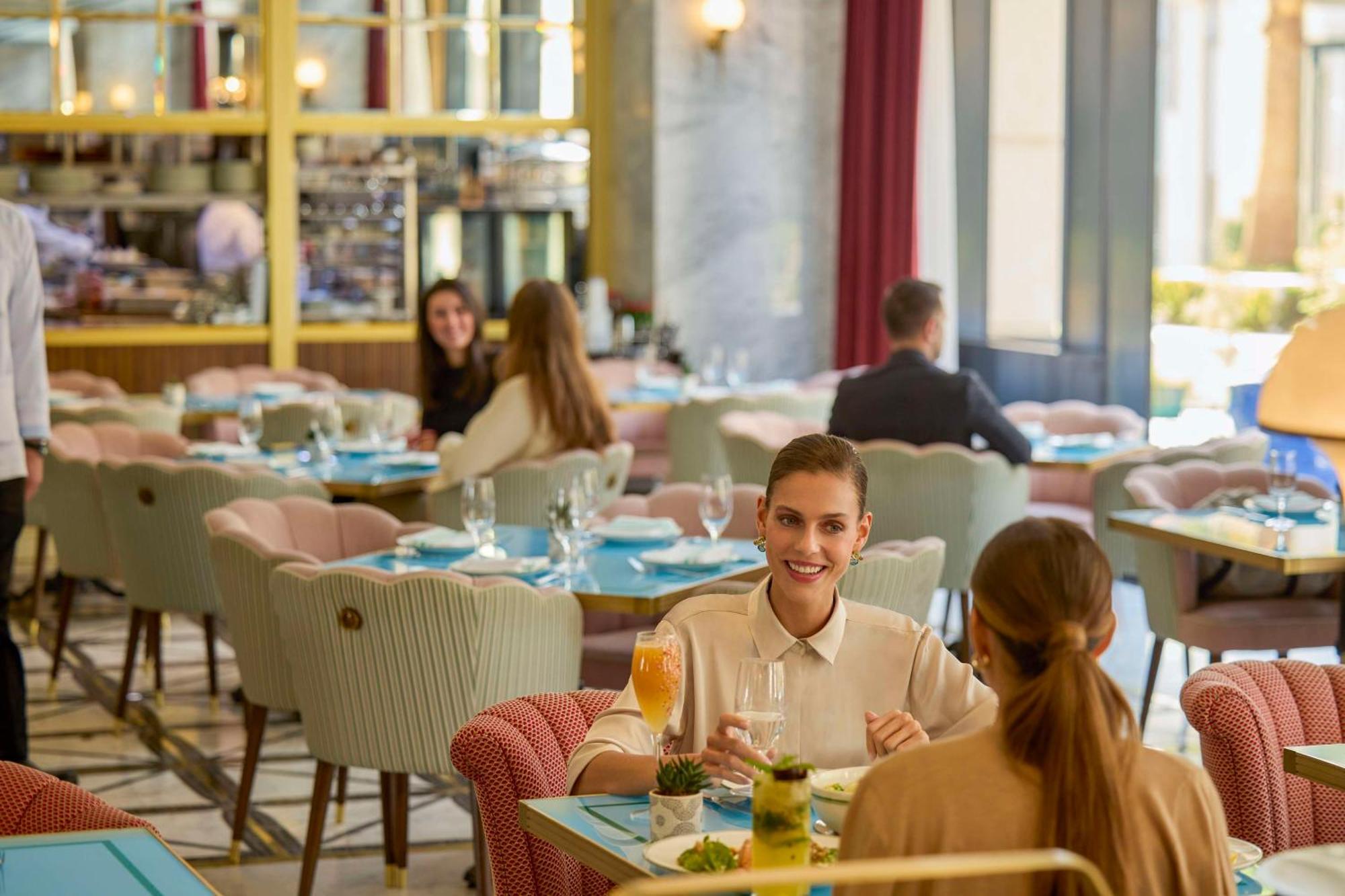 Mansard Riyadh, A Radisson Collection Hotel Riade Exterior foto Restaurant in Belgrade